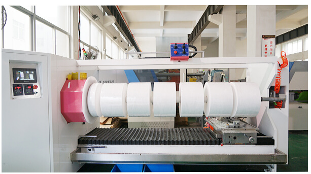 Melt Blown Non-woven Fabric Production Display 3